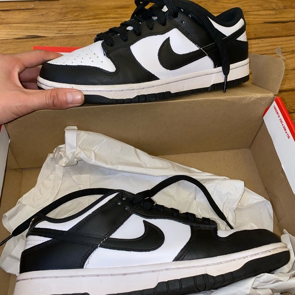 Nike Panda Dunk Low - Picture 3 of 4